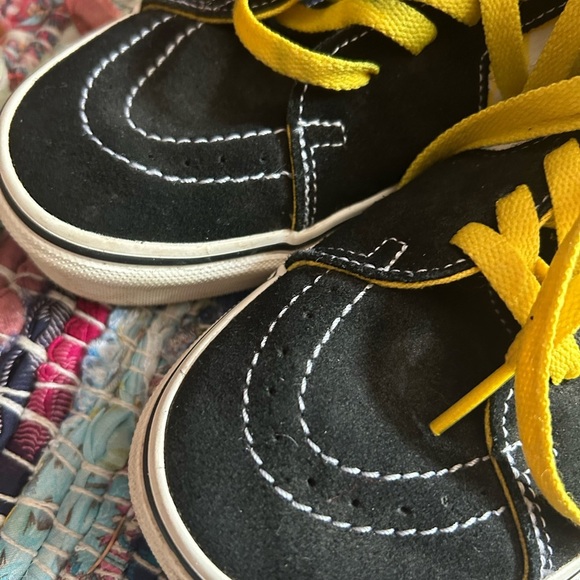 Men's The Simpsons Van's Shoes Sneakers Size M6 W7.5 - Picture 8 of 16